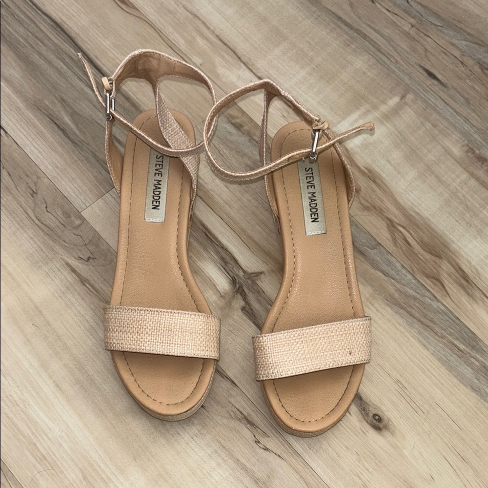 Steve Madden Tan Minimalist Sandals with Block Heel